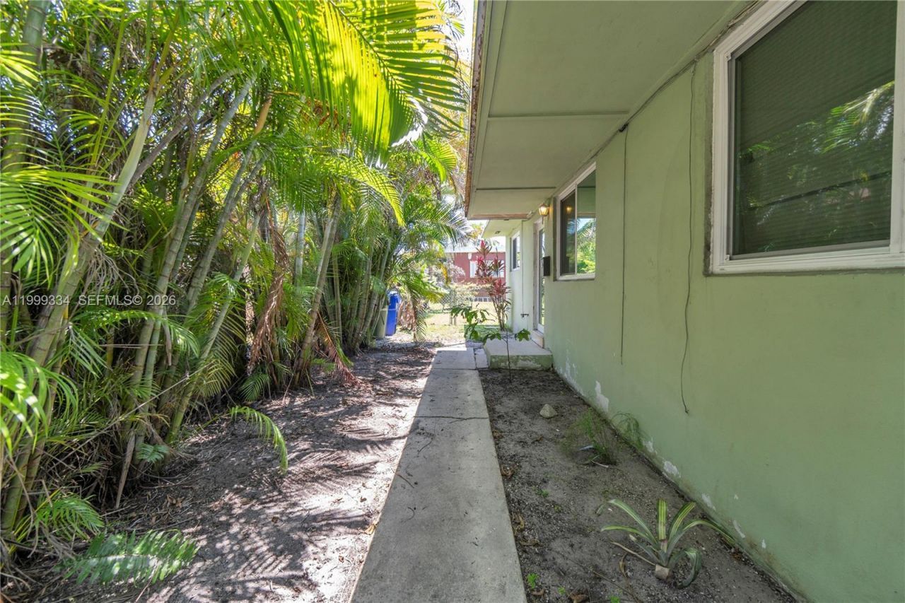 1730 NW 55th Ter, Unit 1730, Miami, FL 33142 Photo