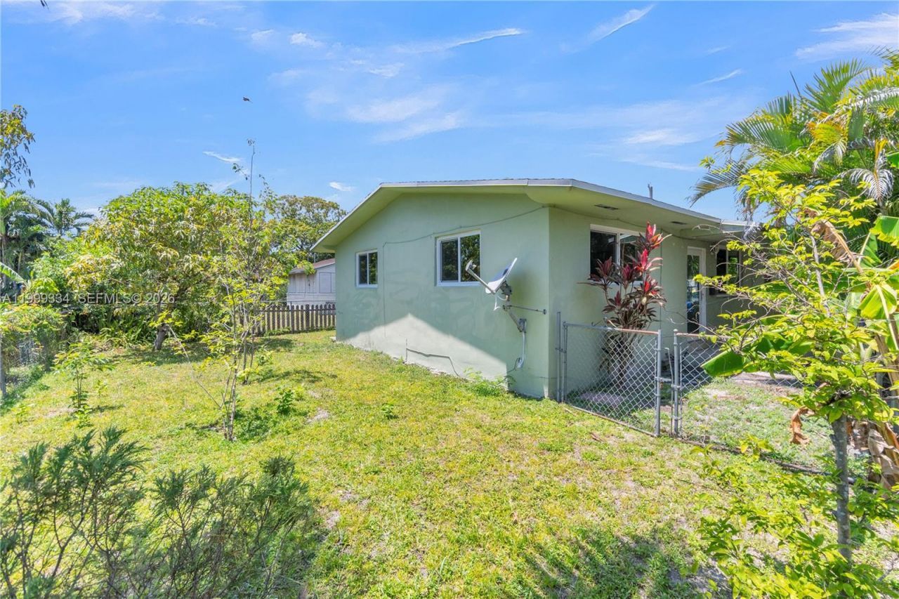 1730 NW 55th Ter, Unit 1730, Miami, FL 33142 Photo