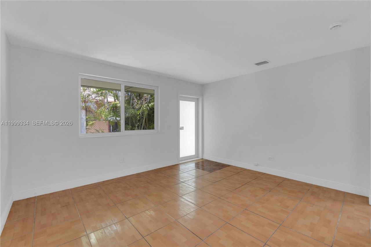 1730 NW 55th Ter, Unit 1730, Miami, FL 33142 Photo