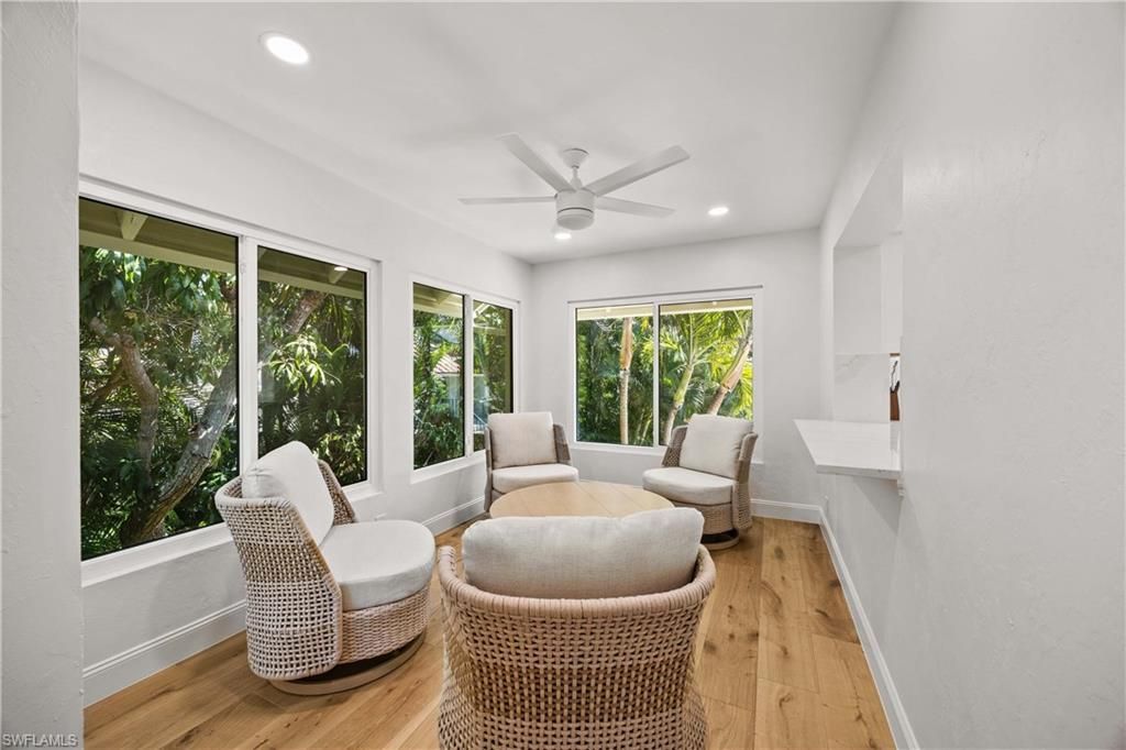 375 8th Ave S, Unit D, Naples, FL 34102 Photo