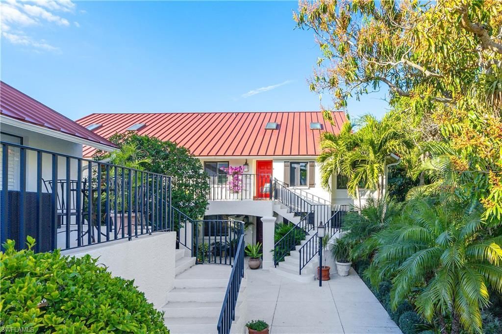 375 8th Ave S, Unit D, Naples, FL 34102 Photo