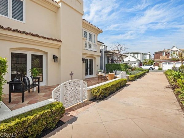 236 Via Eboli , Newport Beach, CA 92663