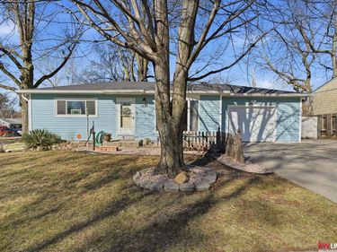 1401 N 61st Street , Lincoln, NE 68505