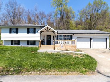 135 Celtic Drive, Clarksburg, WV 26301