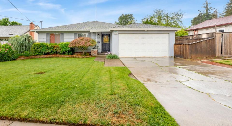 5260 K St, Sacramento, CA 95819 Photo