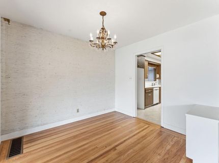 5260 K St, Sacramento, CA 95819 Photo