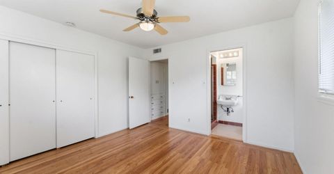 5260 K St, Sacramento, CA 95819 Photo