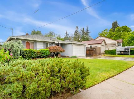 5260 K St, Sacramento, CA 95819 Photo