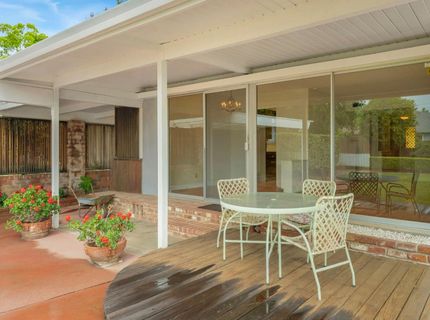 5260 K St, Sacramento, CA 95819 Photo