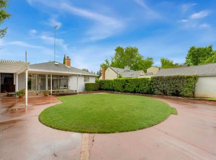 5260 K St, Sacramento, CA 95819 Photo