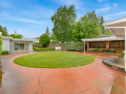 5260 K St, Sacramento, CA 95819 Photo