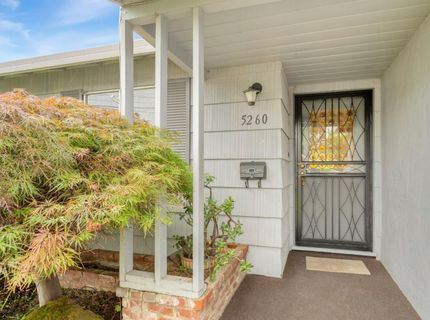 5260 K St, Sacramento, CA 95819 Photo