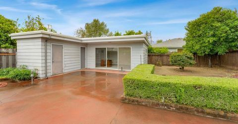 5260 K St, Sacramento, CA 95819 Photo