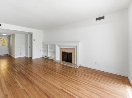 5260 K St, Sacramento, CA 95819 Photo