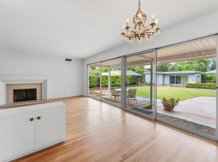 5260 K St, Sacramento, CA 95819 Photo