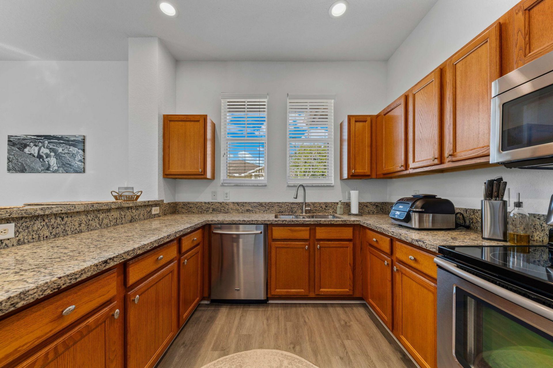 950 Marina Del Ray Lane, Unit 1, West Palm Beach, FL 33401 Photo