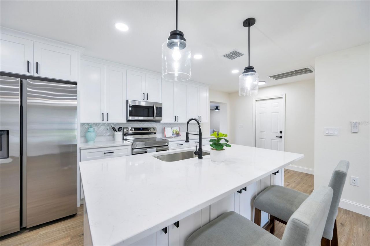 510 Rooks Road , Seffner, FL 33584 Photo