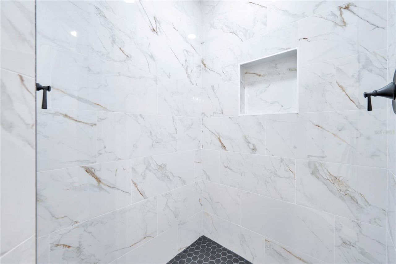 510 Rooks Road , Seffner, FL 33584 Photo