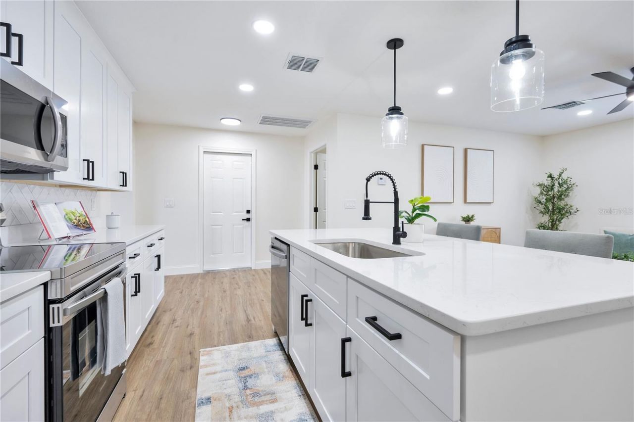 510 Rooks Road , Seffner, FL 33584 Photo