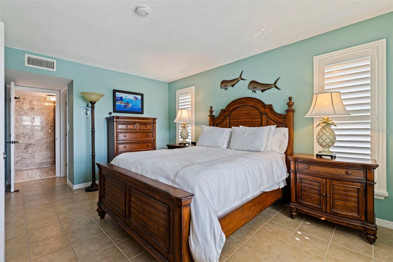 5220 Brittany Drive S, Unit 409, Saint Petersburg, FL 33715 Photo