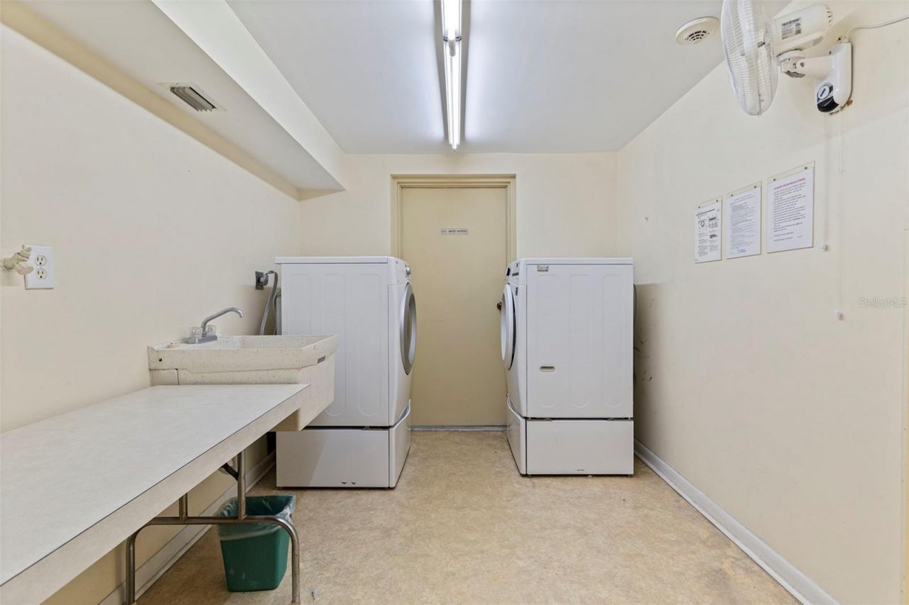 5220 Brittany Drive S, Unit 409, Saint Petersburg, FL 33715 Photo