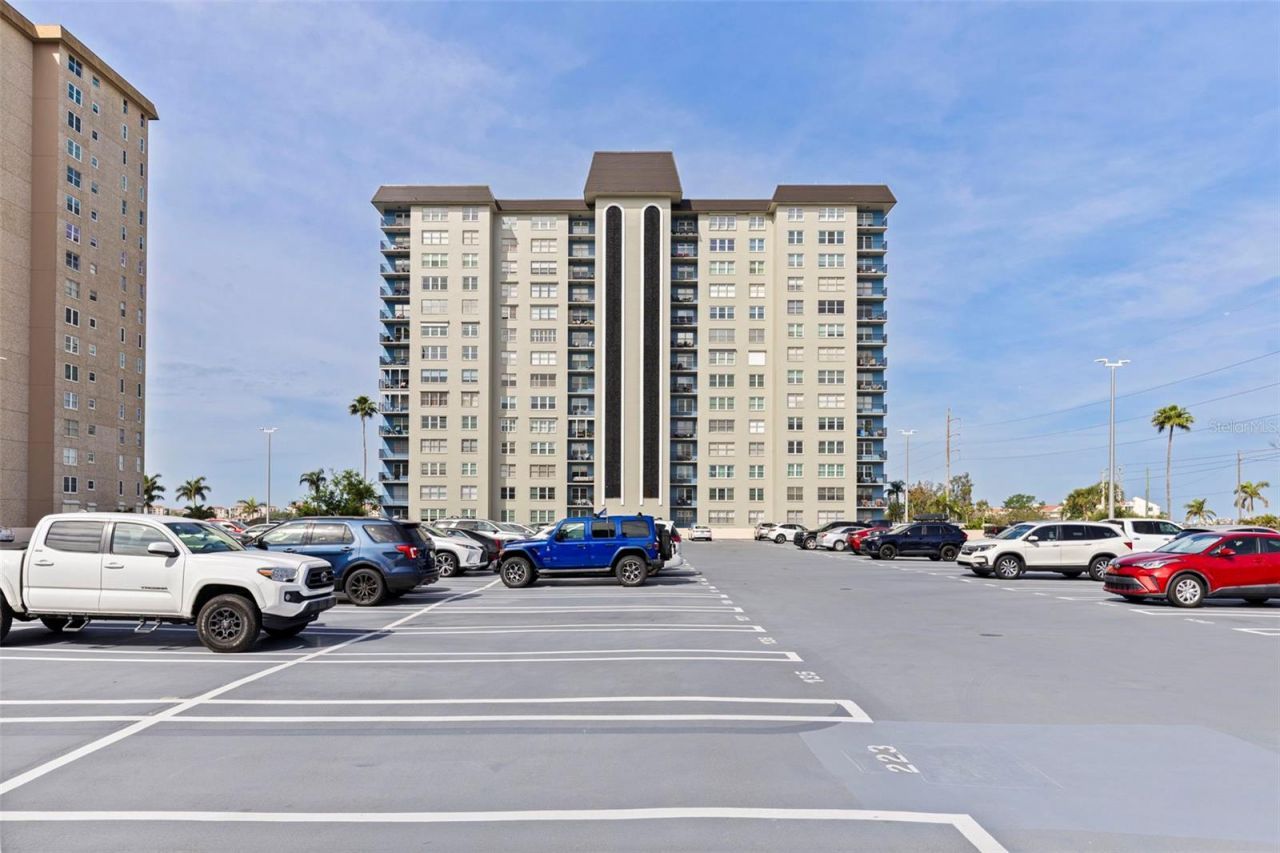 5220 Brittany Drive S, Unit 409, Saint Petersburg, FL 33715 Photo