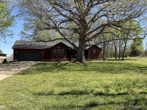 5102 Crabapple Lane , Poplar Bluff, MO 63901