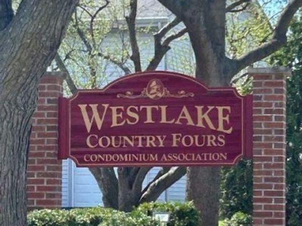 185 College Drive , Unit B, Bloomingdale, IL 60108