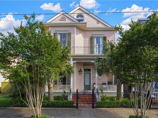 221-23 PELICAN Avenue, New Orleans, LA 70114