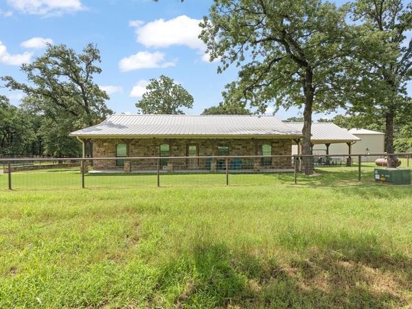 1338 Fm 67 , Covington, TX 76636