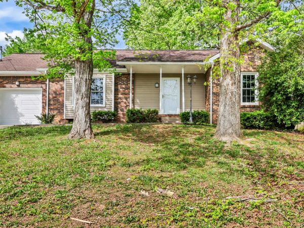 1710 Thistlewood Dr, Clarksville, TN 37042