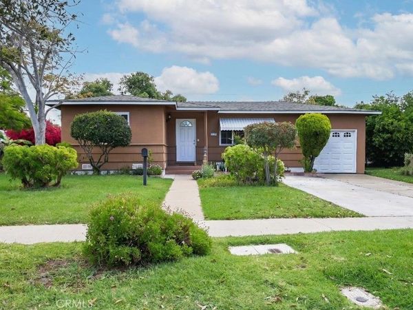 2105 S Rosewood, Santa Ana, CA 92707