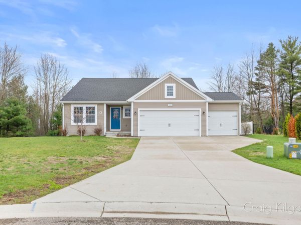 9219 Bigleaf Drive, West Olive, MI 49460