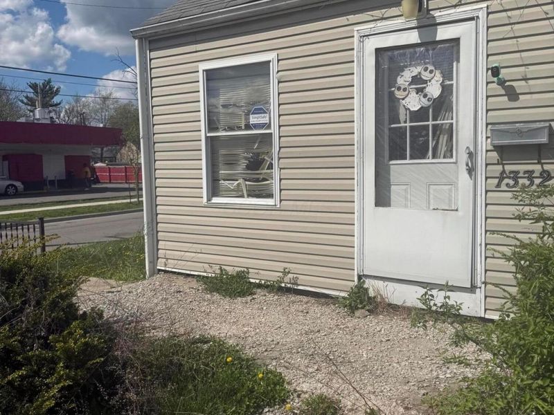 3441 Eisenhower Road , Columbus, OH 43224 Photo 1