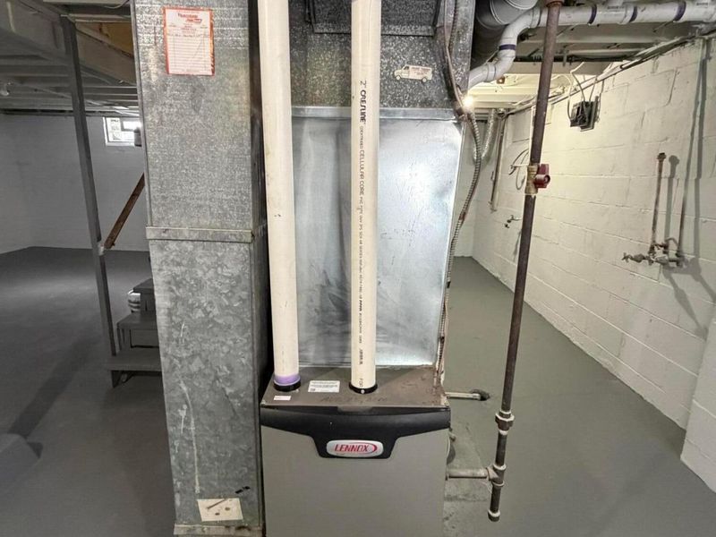 3441 Eisenhower Road , Columbus, OH 43224 Photo 14