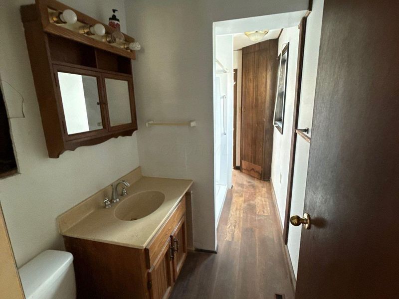 3441 Eisenhower Road , Columbus, OH 43224 Photo 5