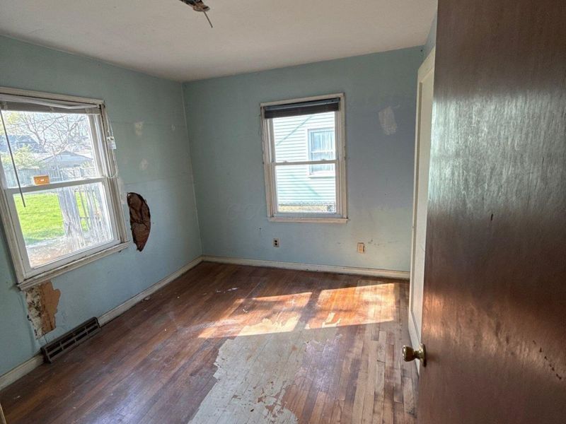 3441 Eisenhower Road , Columbus, OH 43224 Photo 7