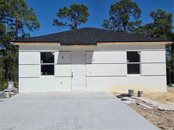 8 Fitch AVE, LEHIGH ACRES, FL 33936