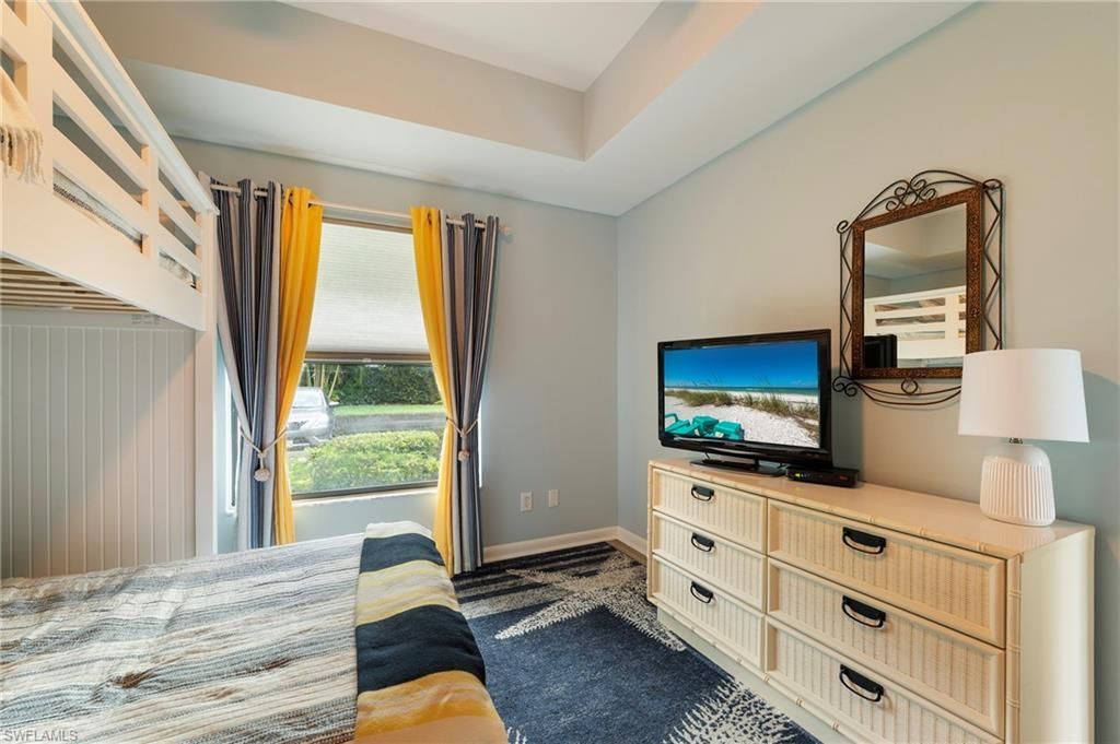 3313 Europa Dr, Unit 216, Naples, FL 34105 Photo