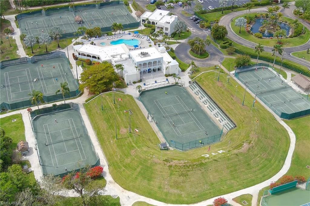 3313 Europa Dr, Unit 216, Naples, FL 34105 Photo