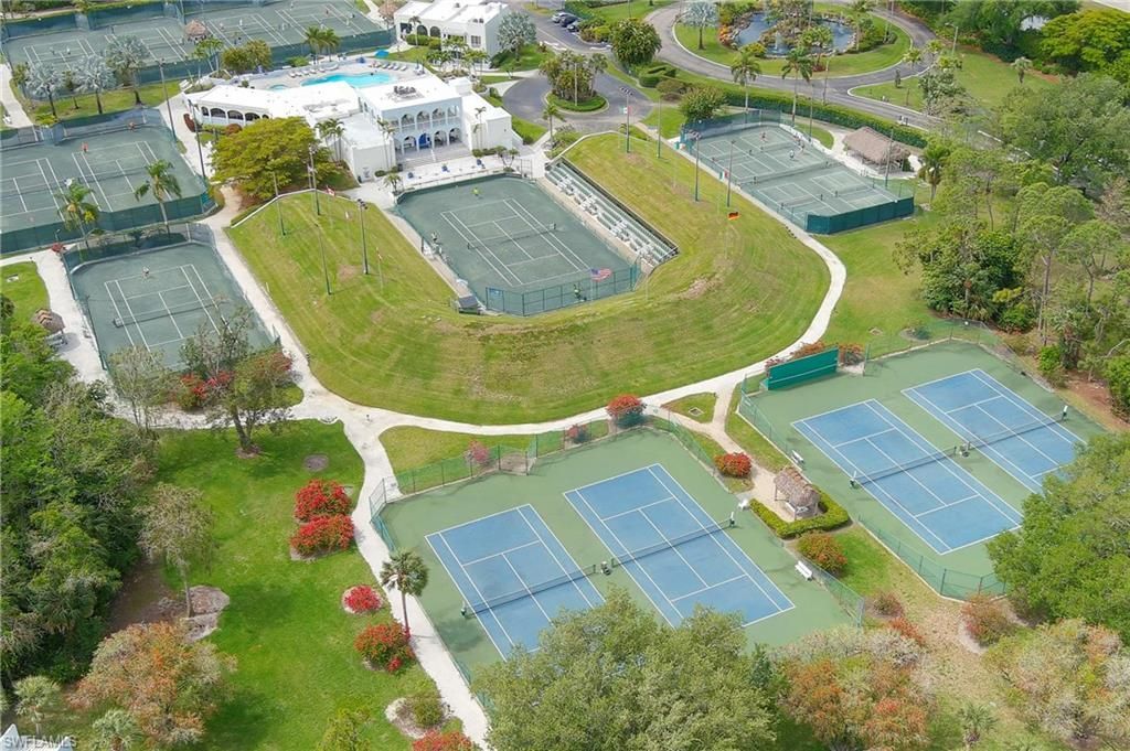 3313 Europa Dr, Unit 216, Naples, FL 34105 Photo