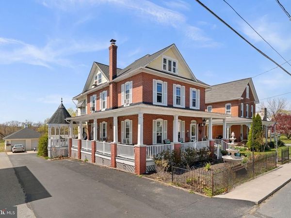 1916 HANOVER PIKE , HAMPSTEAD, MD 21074