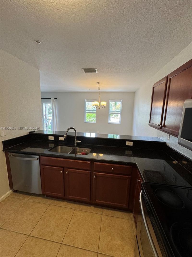 11601 NW 89th St, Unit 209, Doral, FL 33178 Photo