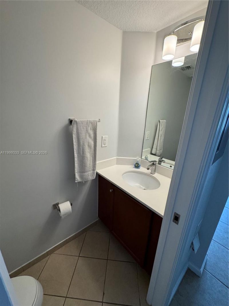 11601 NW 89th St, Unit 209, Doral, FL 33178 Photo