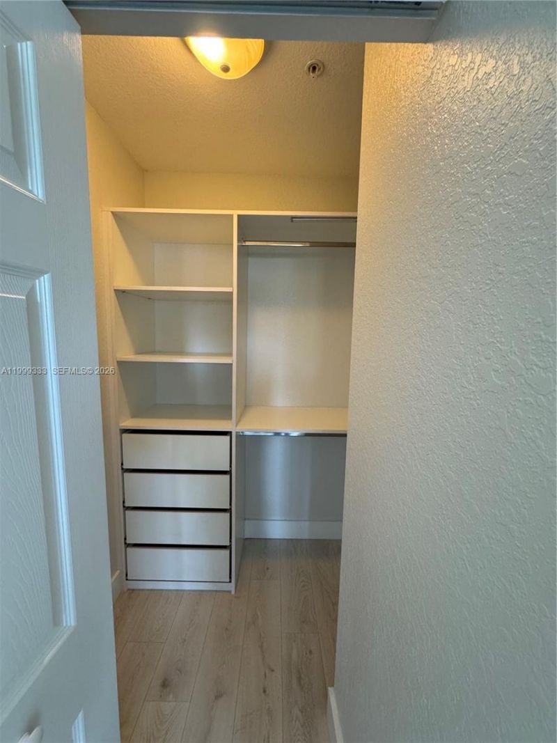 11601 NW 89th St, Unit 209, Doral, FL 33178 Photo