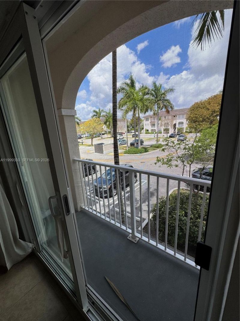 11601 NW 89th St, Unit 209, Doral, FL 33178 Photo