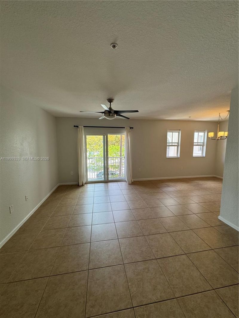 11601 NW 89th St, Unit 209, Doral, FL 33178 Photo