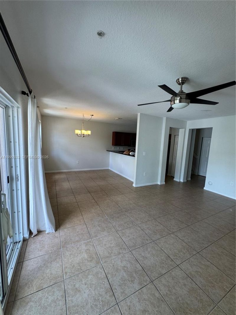 11601 NW 89th St, Unit 209, Doral, FL 33178 Photo