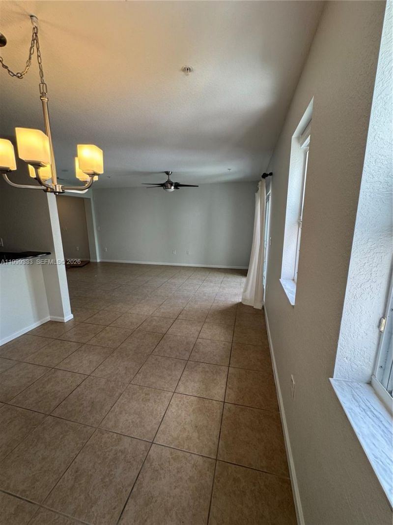 11601 NW 89th St, Unit 209, Doral, FL 33178 Photo