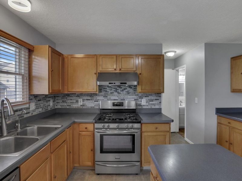 8366 Ashlynd Place , Reynoldsburg, OH 43068 Photo 16